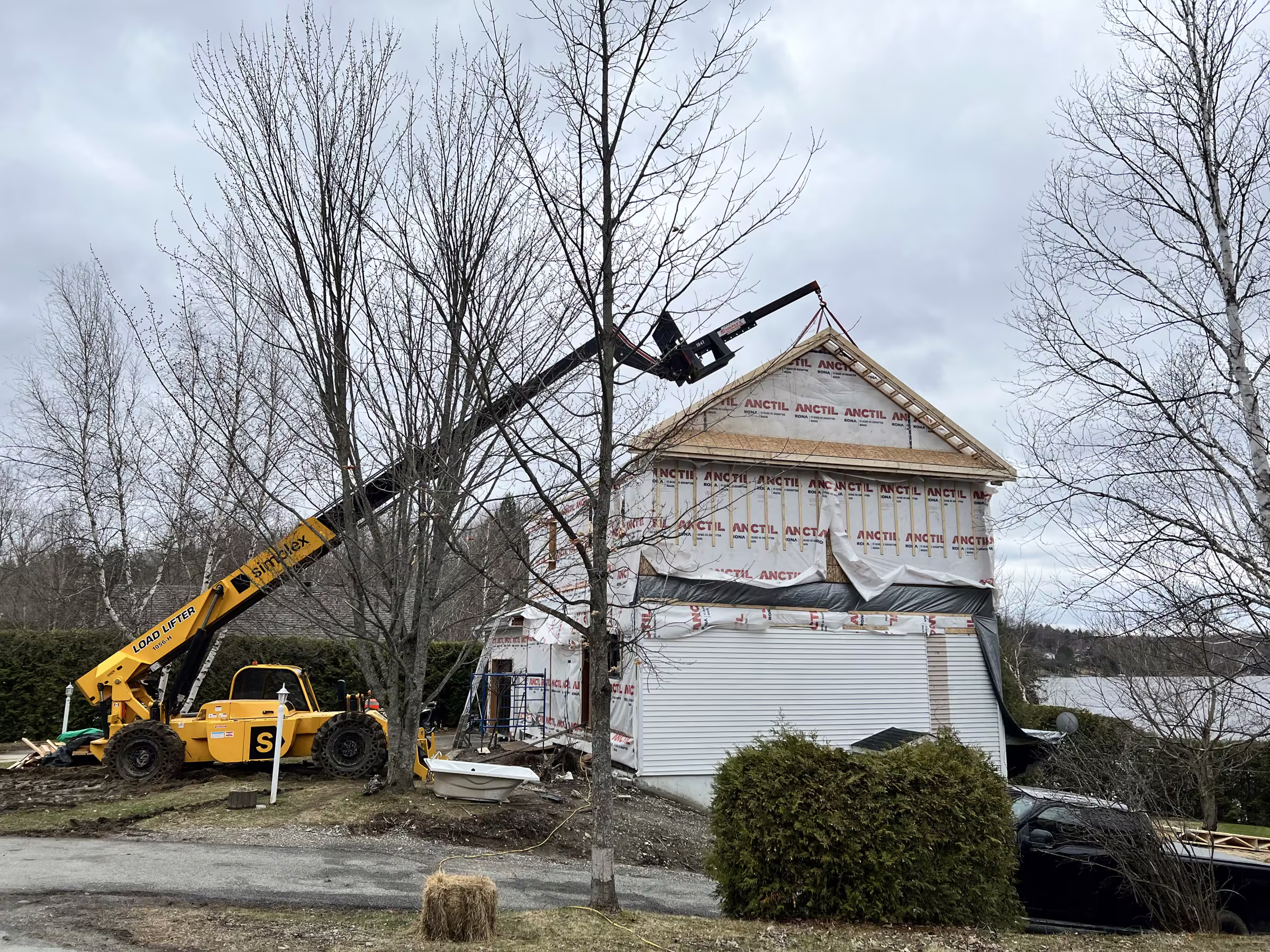 La nouvelle toiture prend place